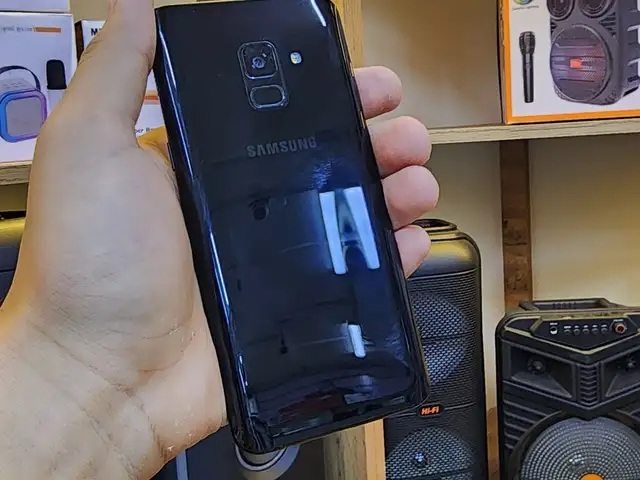 Samsung Galaxy a8 2018 32GB, Худжанд
