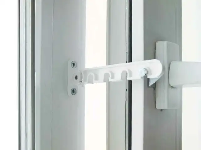 Установка механизм на окно, Хуҷанд