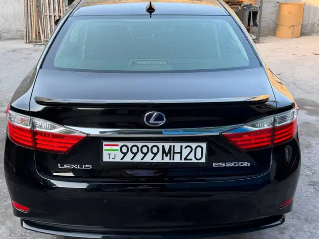 Lexus ES series