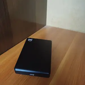 Внешний аккумулятор 10000 mAh, Исфара