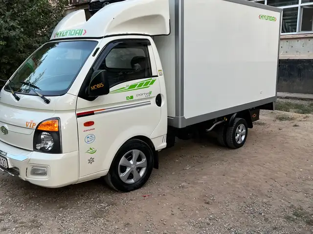 Бортовой автомобиль Hyundai Porter, 2015, Душанбе