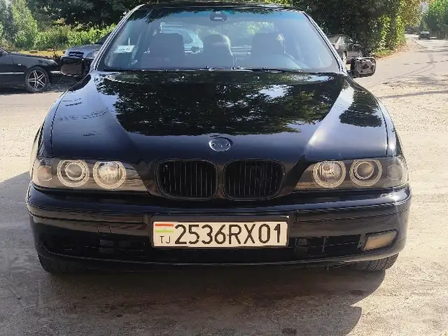 BMW M5