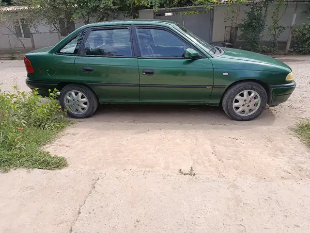 Opel Astra F