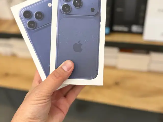 Apple iPhone 17 Pro, 256 gb, Deep Blue, Худжанд