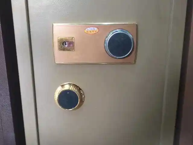 Сейф, Душанбе