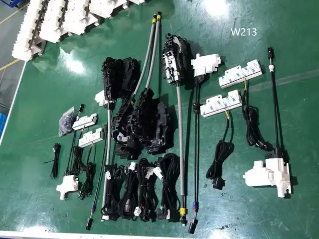 Доводчики дверей на Mercedes w213, Душанбе