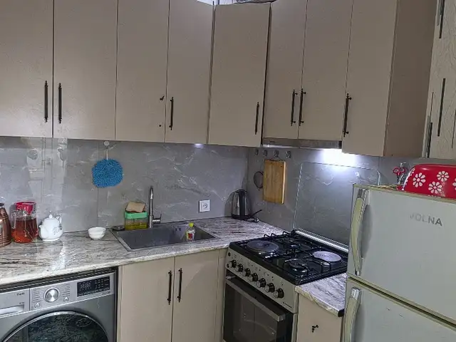 2-комн. квартира, 8 этаж, 47 м², Вахдат карасинка, Вахдат