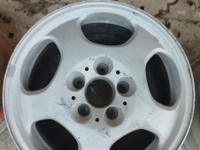 Диск r 16, Канибадам