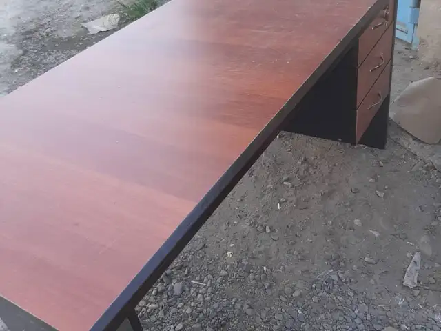 Стол, Душанбе