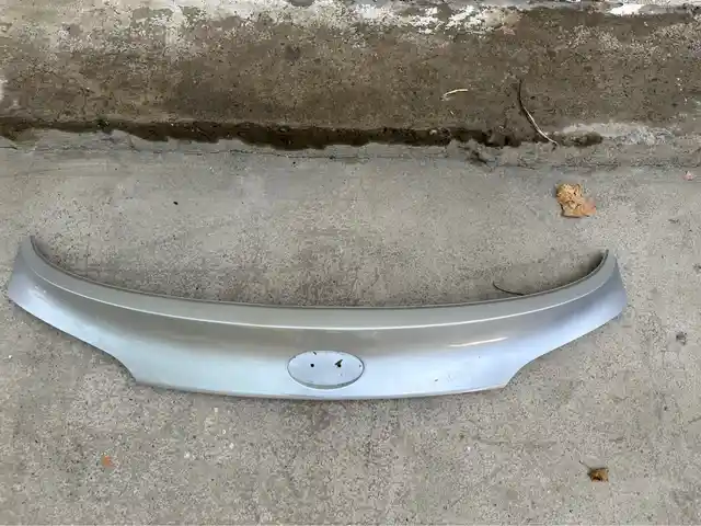 Задний спойлер багажника от Hyundai Tucson, Худжанд