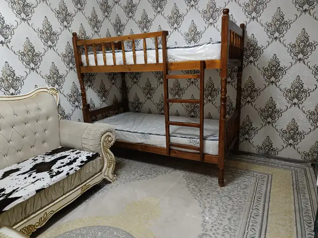Двухъярусная кровать, Душанбе