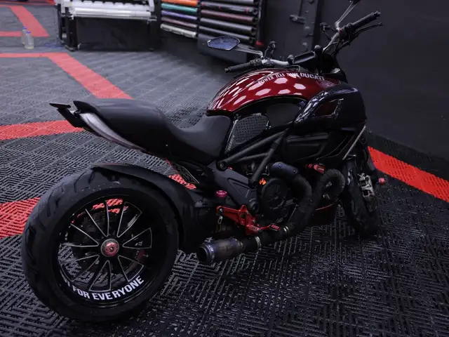 Ducati Diavel 1200, Худжанд