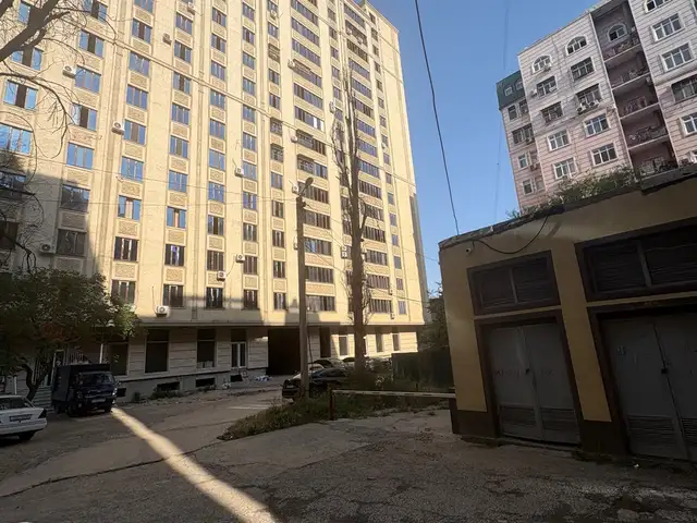 2-комн. квартира, 17 этаж, 154 м², 92 район, Душанбе