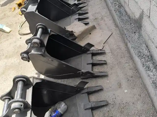 Ковш экскаватора R60w, Душанбе