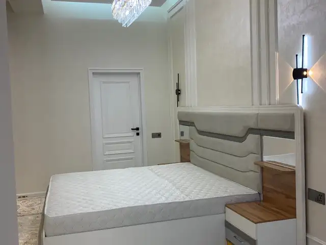 3-комн. квартира, 2 этаж, 101 м², Исмоили Сомони, Душанбе