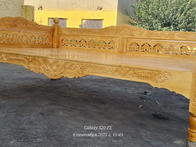Тапчан 200/300, Исфара