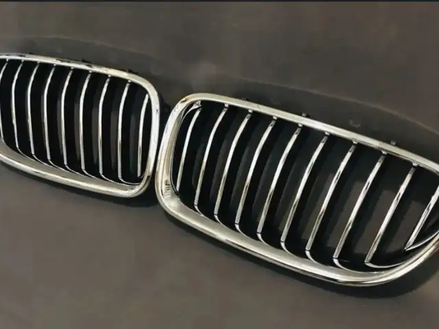 Решётка радиатора на BMW F10 LCI рестайлинг, Хуҷанд