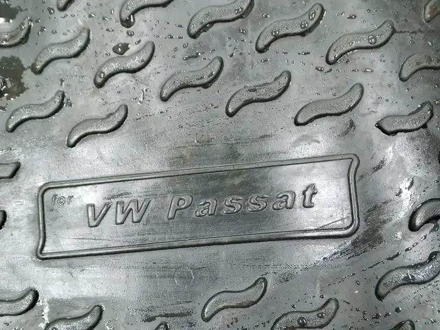 Полики Volkswagen Passat 2010-2016, Бохтар (Курган-Тюбе)