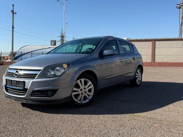 Opel Astra H