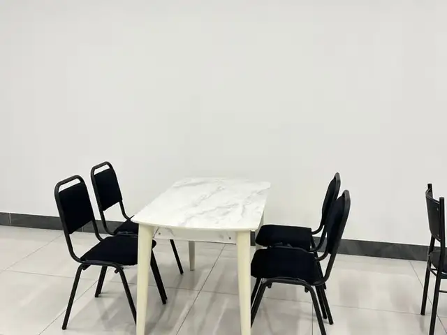 Стол со стульями, Душанбе