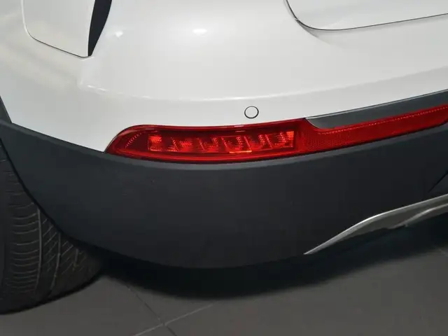 Катафоти Weltmeister EX5, Душанбе