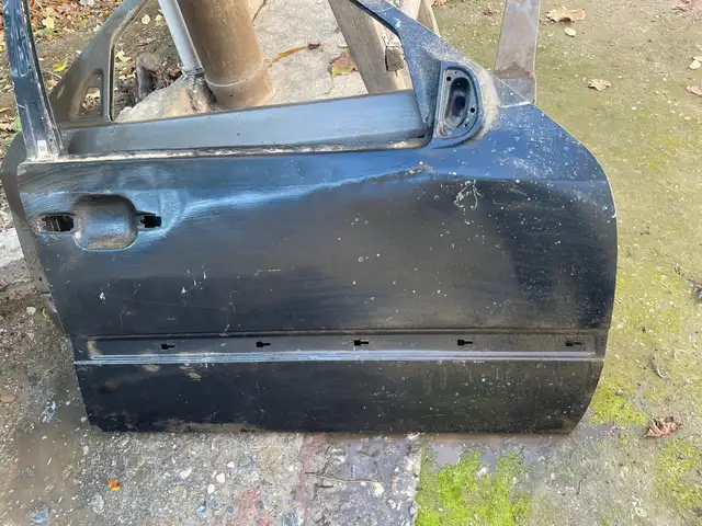 Дверь от Mercedes-Benz W202, Худжанд