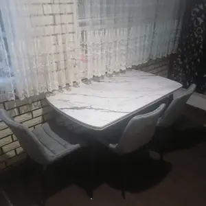Стол с стульями, Душанбе
