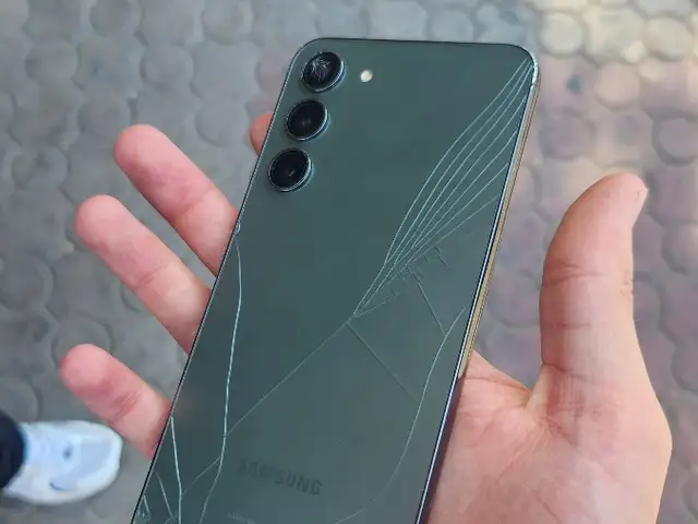 Samsung Galaxy S23+, Худжанд