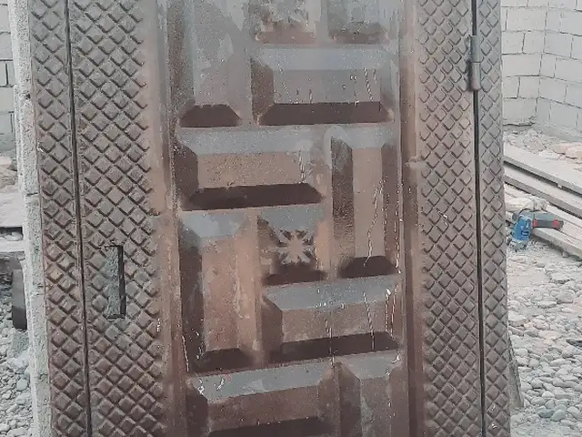 Металлическая дверь, Душанбе