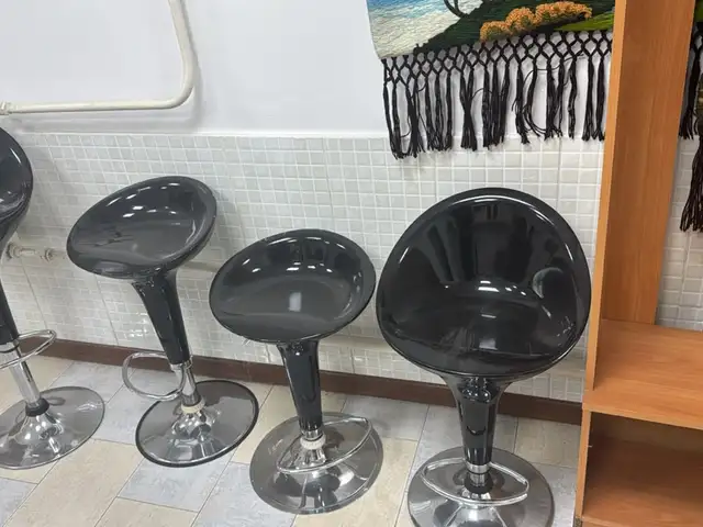 Барные стулья, Душанбе