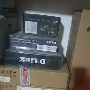 Свичь 24-port 10-100Mbt desktop switch, Душанбе