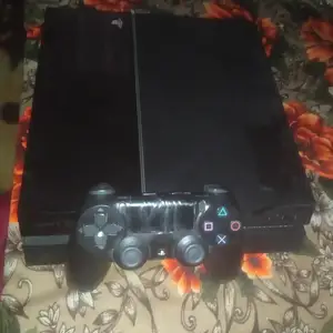 Игровая приставка playstation 4 fat, Худжанд