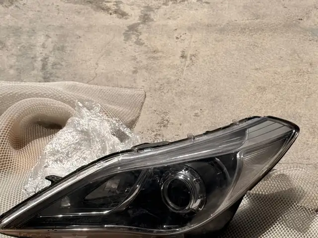 Фара на Hyundai Grandeur 2011-2016 LED, Душанбе