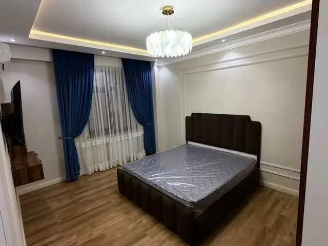 2-комн. квартира, 11 этаж, 85м², Дом печать, Шох палас, Душанбе