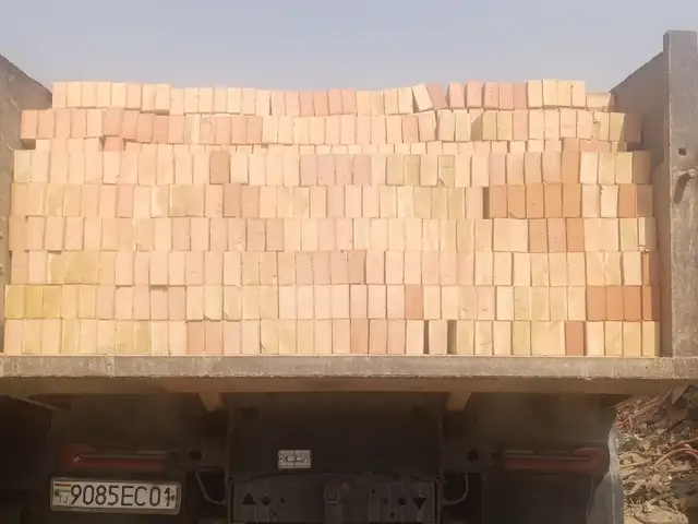 Кирпичи, Душанбе