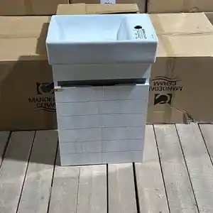 Шкафчик Дарсо, Душанбе