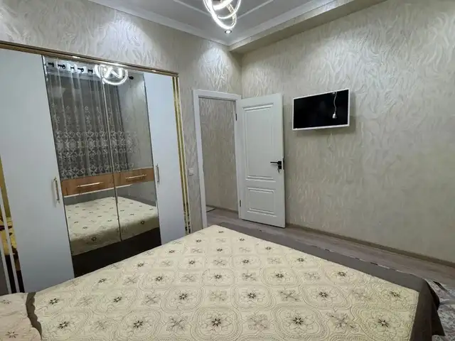 2-комн. квартира, Цокольный этаж, 51м², 18 мкр, Хуҷанд