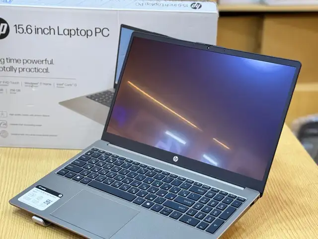Ноутбук HP 15-fd1134nia Core 3 100U DDR4-8GB 512GB SSD, Душанбе