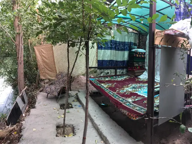 Комната в 1-этажном, 1 комнатном доме, 15 м², Исмоили Сомони, Душанбе
