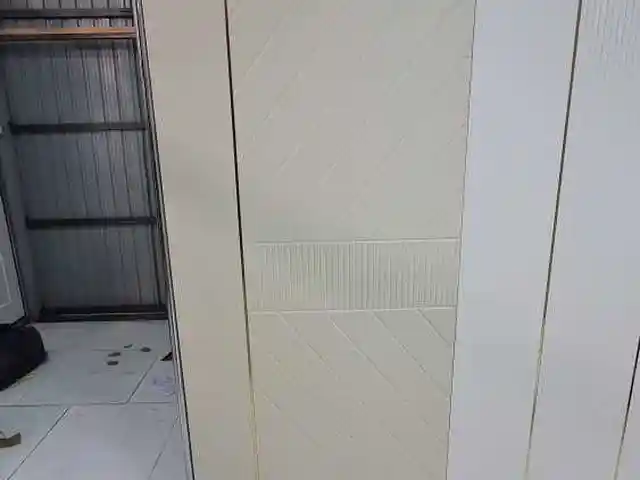 Дверь, Душанбе