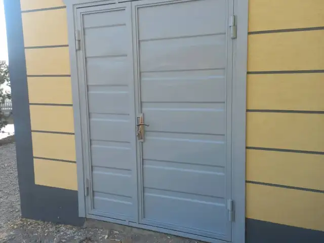 Дверь, Душанбе
