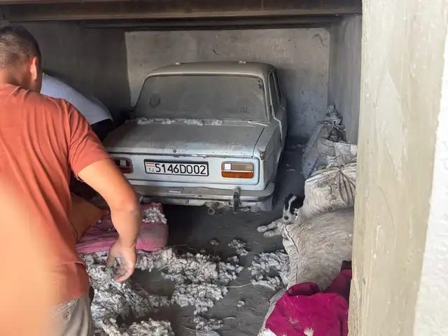 Lada (ВАЗ) 2103
