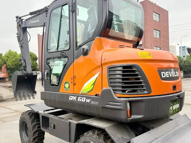 Экскаватор Develon Doosan, Хуҷанд