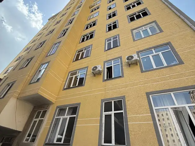 3-комн. квартира, 10 этаж, 73 м², 8 мкр, Ҳисор