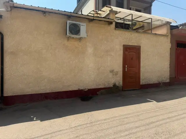 1-этажный, 3 комнатный дом, 71 м², славянский университет, Душанбе