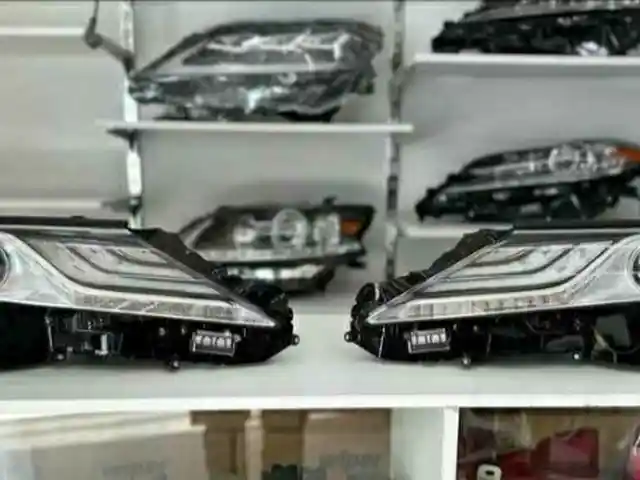 Передние фары на Toyota Camry 6, Душанбе