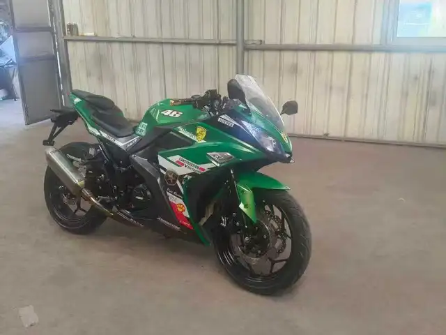 Мотоцикл Kawasaki 200 cc, Душанбе