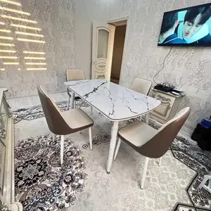 Стол и стулья, Душанбе