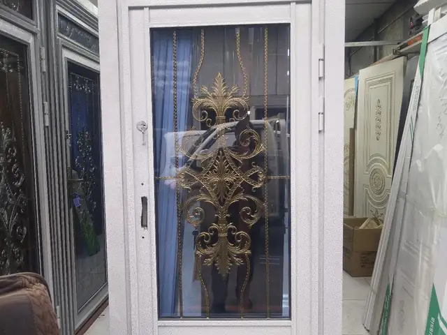 Дверь, Душанбе