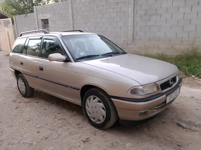 Opel Astra F